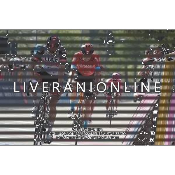 26-05-2021 Giro D\'italia; Tappa 17 Canazei - Sega Di Ala; 2021, Uae - Emirates; 2021, Bahrain - Victorious; Ulissi, Diego; Caruso, Damiano; Sega Di Ala; ©SIROTTI / AGENZIA ALDO LIVERANI SAS