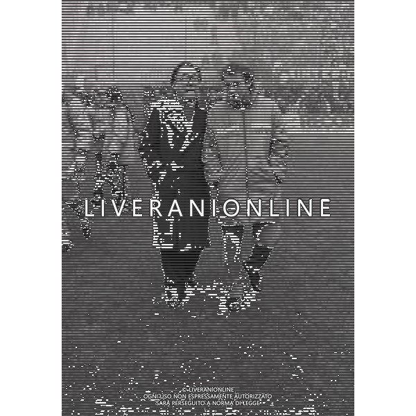 RETROSPETTIVA TREVOR FRANCIS CALCIATORE NELLA FOTO TREVOR FRANCIS CON LA MAGLIA DELLA SAMPDORIA CALCIO NELL\'ANNO 1985-1986 AG ALDO LIVERANI SAS