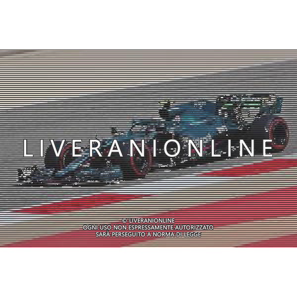 Sebastian Vettel (GER) Aston Martin F1 Team AMR21. 12.03.2021. Formula 1 Testing, Sakhir, Bahrain, Day One. - www.xpbimages.com, EMail: requests@xpbimages.com © Copyright: Charniaux / XPB Images/ AGENZIA ALDO LIVERANI SAS - ITALY ONLY EDITORIAL USE ONLY