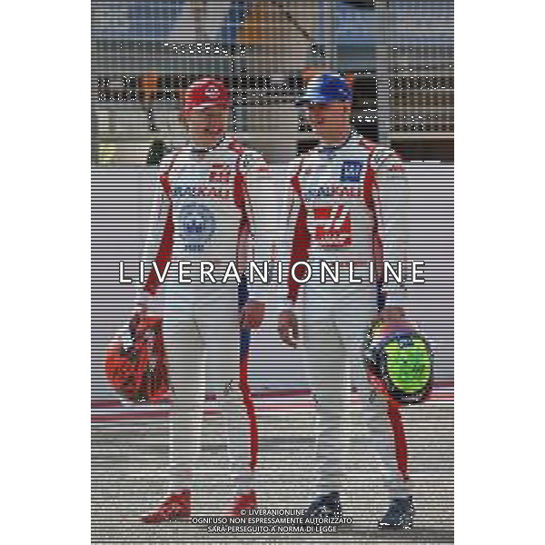 (L to R): Nikita Mazepin (RUS) Haas F1 Team and Mick Schumacher (GER) Haas F1 Team. 12.03.2021. Formula 1 Testing, Sakhir, Bahrain, Day One. - www.xpbimages.com, EMail: requests@xpbimages.com © Copyright: Batchelor / XPB Images/ AGENZIA ALDO LIVERANI SAS - ITALY ONLY EDITORIAL USE ONLY