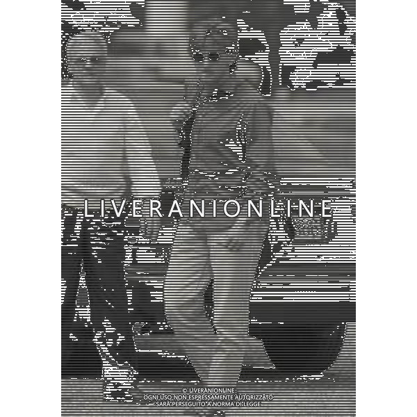 RETROSPETTIVA GIUSEPPE SIGNORI CALCIATORE NELLA FOTO GIUSEPPE SIGNORI ARRIVO A MILANELLO RADUNO CON LA NAZONALE ITALIANA NELL\'ANNO 1994 AG ALDO LIVERANI SAS