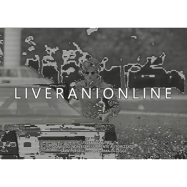 RETROSPETTIVA GIUSEPPE SIGNORI CALCIATORE NELLA FOTO GIUSEPPE SIGNORI ARRIVO A MILANELLO RADUNO CON LA NAZONALE ITALIANA NELL\'ANNO 1994 AG ALDO LIVERANI SAS
