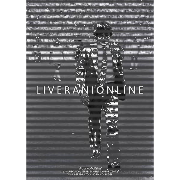 RETROSPETTIVA BRUNO PACE ALLENATORE CATANZARO CALCIO NELLA FOTO BRUNO PACE ALLENATORE CATANZARO NELL\'ANNO 1981-1982 AG ALDO LIVERANI SAS