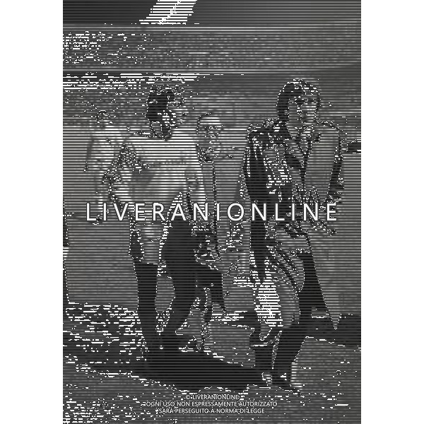 RETROSPETTIVA BRUNO PACE ALLENATORE CATANZARO CALCIO NELLA FOTO BRUNO PACE ALLENATORE CATANZARO NELL\'ANNO 1981-1982 CON MASSIMO MAURO AG ALDO LIVERANI SAS