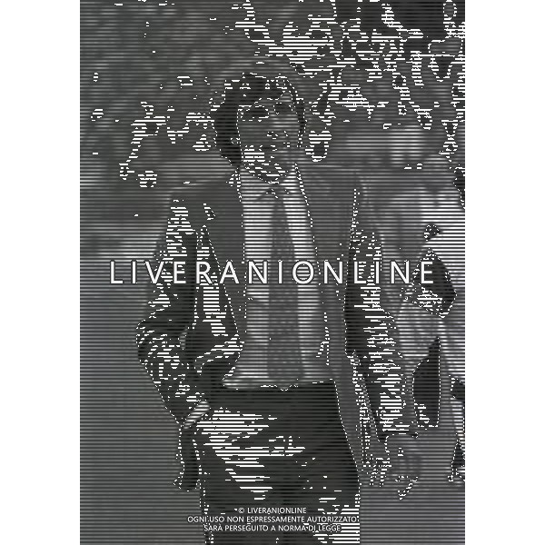 RETROSPETTIVA BRUNO PACE ALLENATORE CATANZARO CALCIO NELLA FOTO BRUNO PACE ALLENATORE CATANZARO NELL\'ANNO 1981-1982 AG ALDO LIVERANI SAS