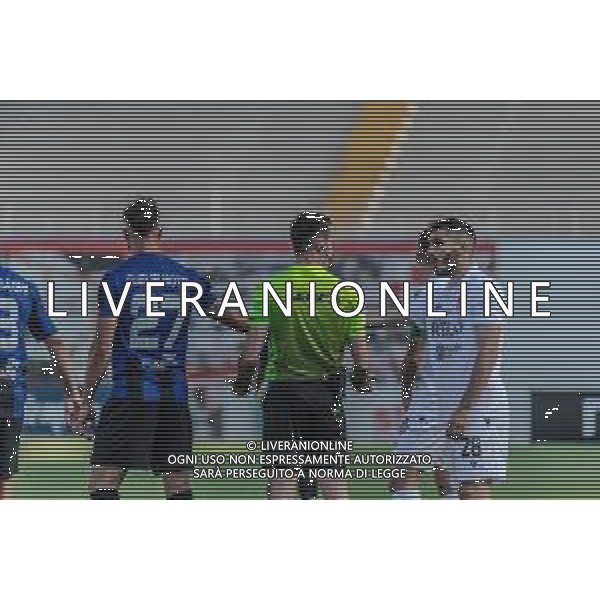 Radonia/LMedia - Padova Calcio vs Renate - Campionato di Calcio Serie C - Lega Pro 2020/2021 02 giugno 2021 - Stadio Euganeo, Padova, Italia Nella foto: Il pugno tra Alfredo Bifulco (Padova) e Davide Guglielmotti (Renate) dopo il confronto @Radonia/LMedia/AGENZIA ALDO LIVERANI SAS