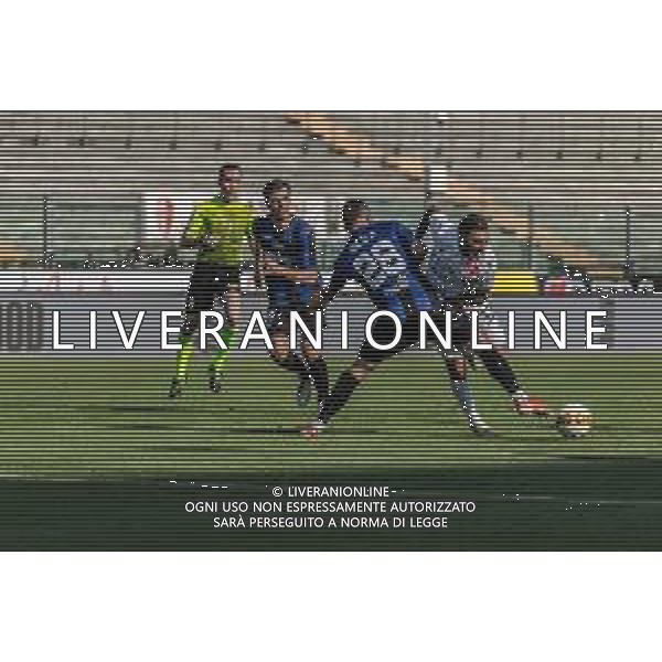 Radonia/LMedia - Padova Calcio vs Renate - Campionato di Calcio Serie C - Lega Pro 2020/2021 02 giugno 2021 - Stadio Euganeo, Padova, Italia Nella foto: L\'intervento di Riccardo Burgio (Renate) su Cosimo Chirico\' (Padova) @Radonia/LMedia/AGENZIA ALDO LIVERANI SAS