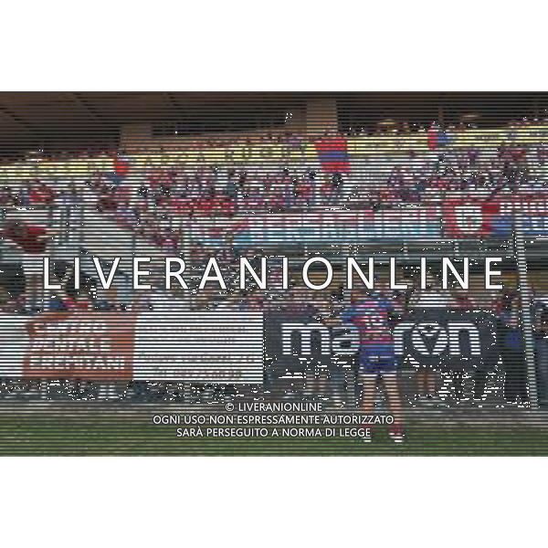 Carnabucia/LMedia - Finale Scudetto 2021 - Petrarca Rugby vs Femi-CZ Rovigo - Campionato di Rugby Top 10 2020/2021 02 giugno 2021 - Stadio Plebiscito, Padova, Italia Nella foto: Diego Antl (Rugby Rovigo) festeggia con i tifosi @Carnabucia/LMedia/AGENZIA ALDO LIVERANI SAS