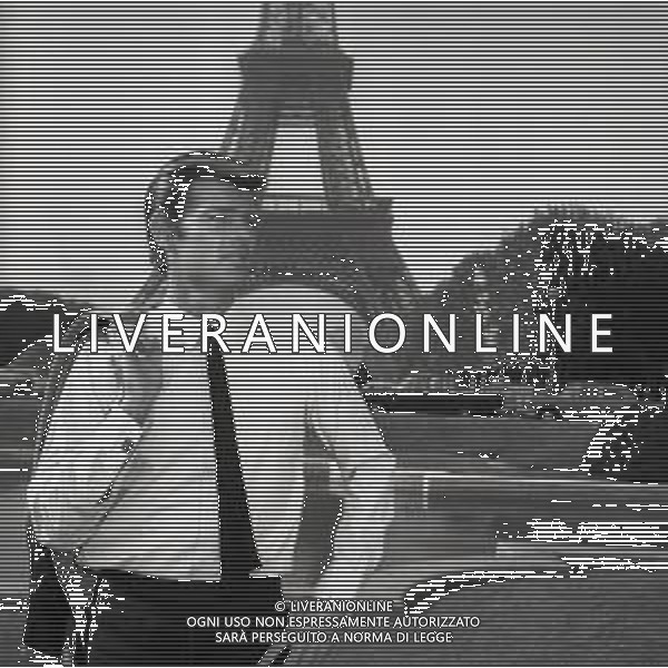 RETROSPETTIVA REED DEAN ATTORE NELLA FOTO REED DEAN A PARIGI NELL\'ANNO 1967 AG ALDO LIVERANI SAS