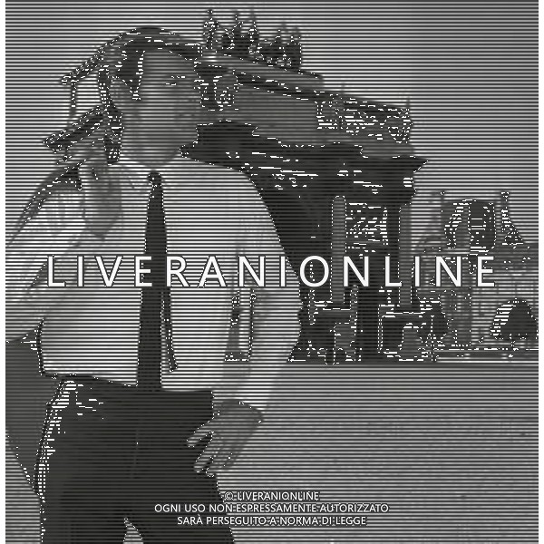 RETROSPETTIVA REED DEAN ATTORE NELLA FOTO REED DEAN A PARIGI NELL\'ANNO 1967 AG ALDO LIVERANI SAS