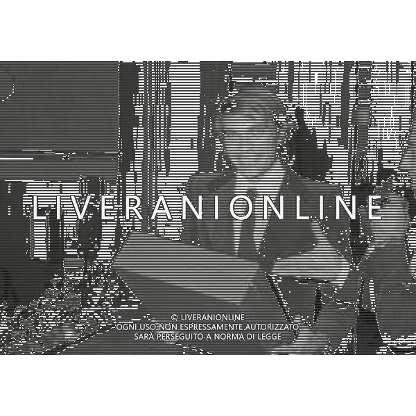 RETROSPETTIVA LUC MERENDA ATTORE NELLA FOTO LUC MERENDA A MILANO NELL\'ANNO 1975 A TAORMINA PERL\'ULIVO D\'ARGENTO AG ALDO LIVERANI SAS 