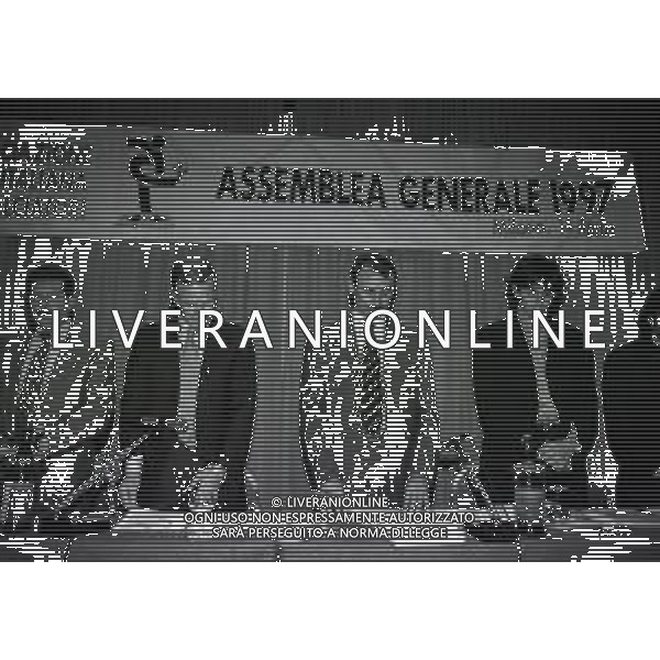 14-04-1997 MILANO ASSEMBLEA GENERALE AIC NELLA FOTO SILVANO MAIOLI-SERGIO CAMPANA-LEONARDO GROSSO-DEMETRIO ALBERTINI AG ALDO LIVERANI SAS
