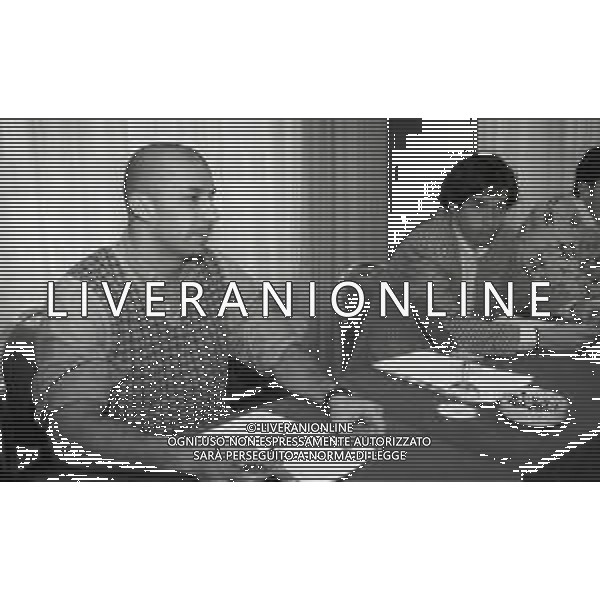 1996 MILANO HOTEL MICHELANGELO DIRETTIVO AIC ASSOCIAZIONE ITALIANA CALCIATORI NELLA FOTO GIANLUCA VIALLI E DEMETRIO ALBERTINI AG ALDO LIVERANI SAS