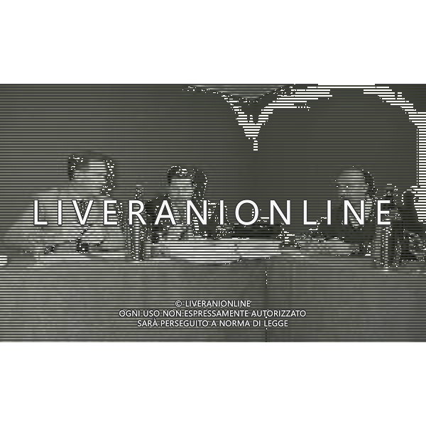 1997 MILANO HOTEL MICHELANGELO DIRETTIVO AIC ASSOCIAZIONE ITALIANA CALCIATORI NELLA FOTO SERGIO CAMPANA -SILVANO MAIOLI E GIANLUCA VIALLI AG ALDO LIVERANI SAS