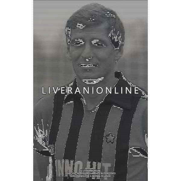 RETROSPETTIVA KLAUS BACHLECHNER CALCIATORE NELLA FOTO KLAUS BACHLECHNER CON LA MAGLIA DELL\'INTER CALCIO NELL\'ANNO 1981-1982 AG ALDO LIVERANI SAS