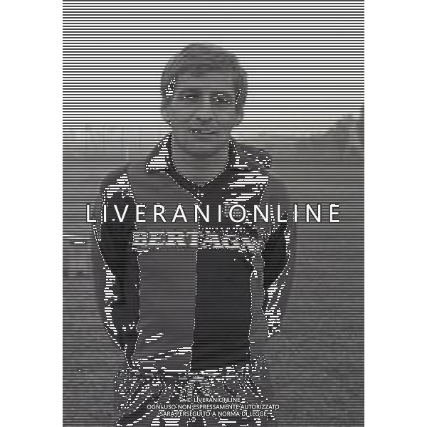 RETROSPETTIVA KLAUS BACHLECHNER CALCIATORE NELLA FOTO KLAUS BACHLECHNER CON LA MAGLIA BOLOGNA CALCIO NELL\'ANNO 1982-1983 AG ALDO LIVERANI SAS 