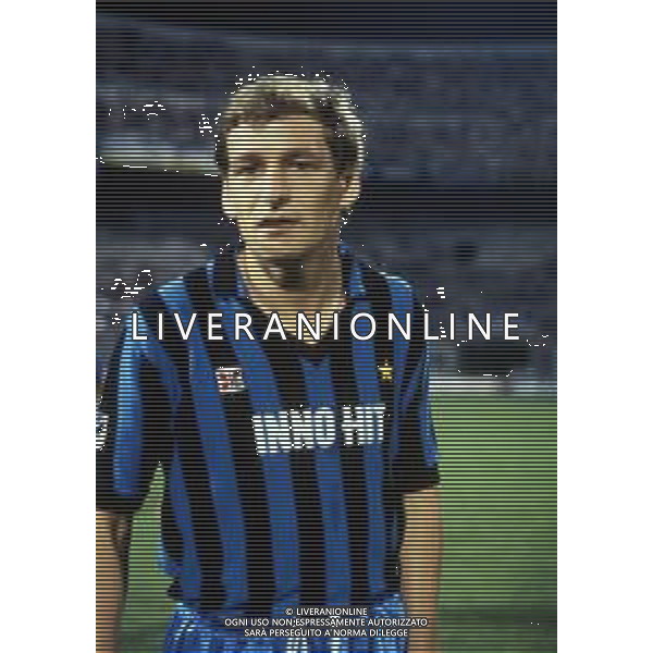 RETROSPETTIVA KLAUS BACHLECHNER CALCIATORE NELLA FOTO KLAUS BACHLECHNER CON LA MAGLIA DELL\'INTER AG ALDO LIVERANI SAS