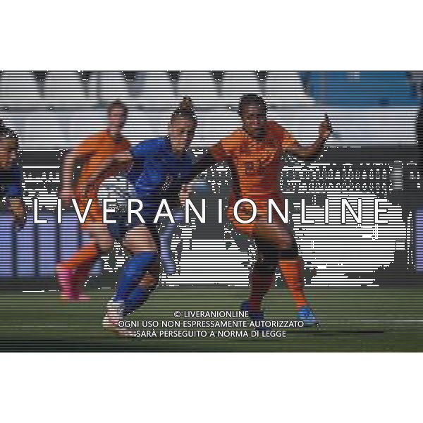 Griffonit/LMedia - Friendly match 2021 - Italy Women vs Netherlands - friendly football match 10 June 2021 - Paolo Mazza stadium, ferrara, Italy Photo showing: Lisa Boattin (Juventus) of Italy hindered by Lineth Beerensteyn (Bayern Munich) of Netherlands @Griffonit/LMedia/AGENZIA ALDO LIVERANI SAS