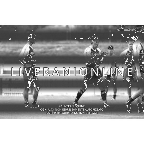 RETROSPETTIVA ZDENEK ZEMAN ALLENATORE DELLA LAZIO CAMPIONATO CALCIO SERIE A 1994-1995 NELLA FOTO DURANTE L\'ALLENAMENTO CON ROBERTO DI MATTEO ©Archivio Giovanni Liverani/AGENZIA ALDO LIVERANI SAS