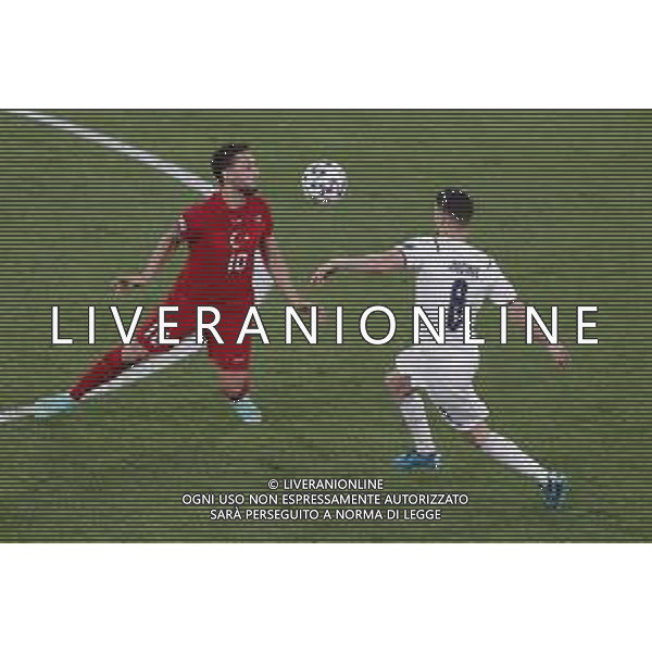 Campionato Europeo UEFA EURO 2020 gara d\'apertura TURCHIA vs ITALIA - 04/06/2021 - nella foto: Hakan Calhanoglu(Turchia) Jorginho(Italia) ©Claudio Zamagni/Agenzia Aldo Liverani s.a.s. Hakan Çalhano?lu(Turchia) Jorginho(Italia) during European UEFA Championship - UEFA Euro 2020 soccer match between Turkey and Italy at Olympic Stadium in Rome on June 11 2021 photo credit by Claudio Zamagni/Aldo Liverani Photo Agency/AGENZIA ALDO LIVERANI SAS