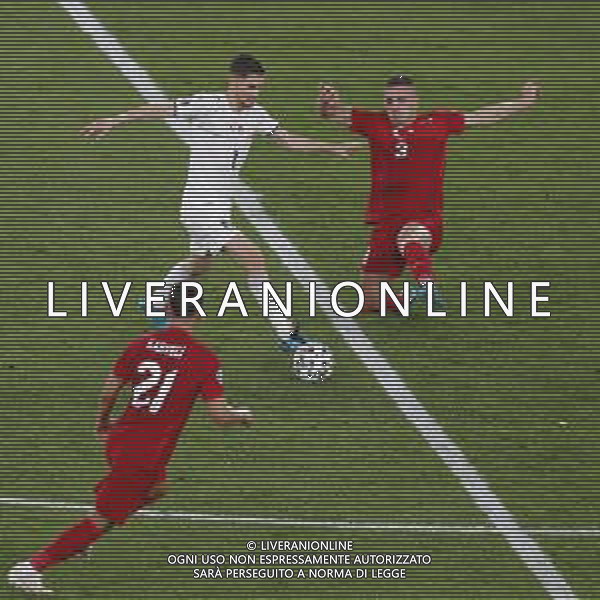 Campionato Europeo UEFA EURO 2020 gara d\'apertura TURCHIA vs ITALIA - 04/06/2021 - nella foto: Jorginho(Italia) Merih Demiral(Turchia) ©Claudio Zamagni/Agenzia Aldo Liverani s.a.s. Jorginho(Italia) Merih Demiral(Turchia) during European UEFA Championship - UEFA Euro 2020 soccer match between Turkey and Italy at Olympic Stadium in Rome on June 11 2021 photo credit by Claudio Zamagni/Aldo Liverani Photo Agency/AGENZIA ALDO LIVERANI SAS