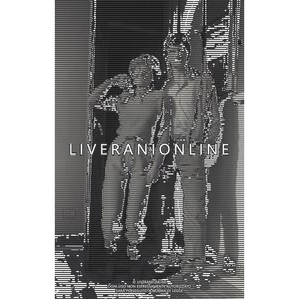 RETROSPETTIVA WLADYSLAW ZMUDA CALCIATORE NELLA FOTO WLADYSLAW ZMUDA A VERONA NELL\'ANNO 1982 CON LA MOGLIE AG ALDO LIVERANI SAS