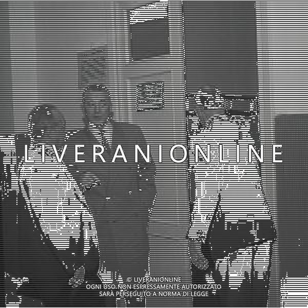 RETROSPETTIVA IVANOE FRAIZZOLI PRESIDENTE INTER CALCIO E INDUSTRIALE NELLA FOTO IVANOE FRAIZZOLI PRESIDENTE INTER NELL\'ANNO 1969 A MILANO FUORI DAGLI SPOGLIATOI DELLO STADIO GIUSEPPE MEAZZA AG ALDO LIVERANI SAS