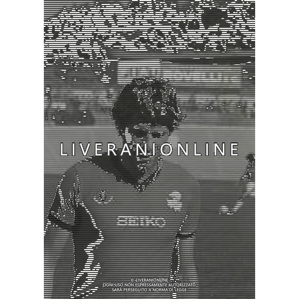 RETROSPETTIVA RENE\' VANDEREYCKEN CALCIATORE NELLA FOTO RENE\' VANDEREYCKEN CON LA MAGLIA DEL GENOA CALCIO NELL\'ANNO 1982-1983 AG ALDO LIVERANI SAS