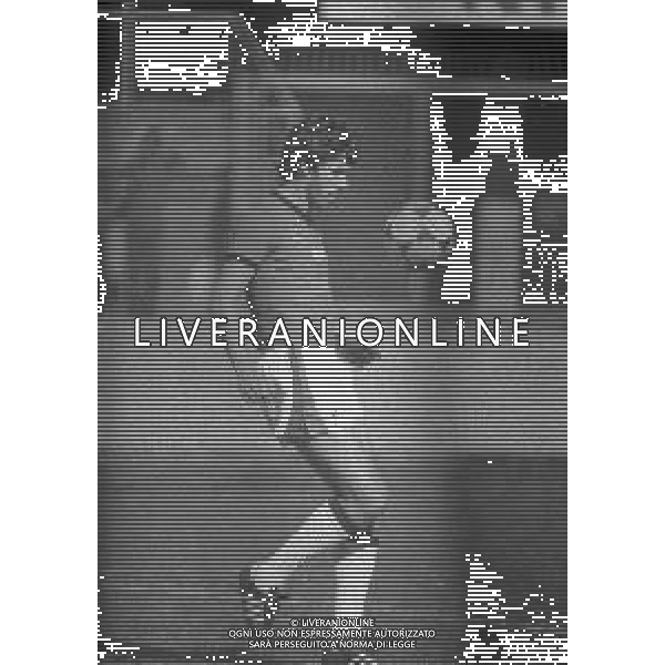 RETROSPETTIVA RENE\' VANDEREYCKEN CALCIATORE NELLA FOTO RENE\' VANDEREYCKEN CON LA MAGLIA DEL GENOA CALCIO NELL\'ANNO 1982-1983 AG ALDO LIVERANI SAS
