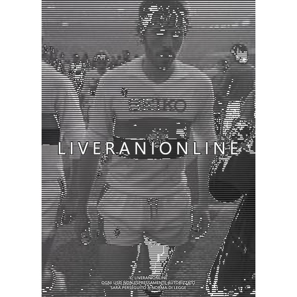 RETROSPETTIVA RENE\' VANDEREYCKEN CALCIATORE NELLA FOTO RENE\' VANDEREYCKEN CON LA MAGLIA DEL GENOA CALCIO NELL\'ANNO 1982-1983 AG ALDO LIVERANI SAS