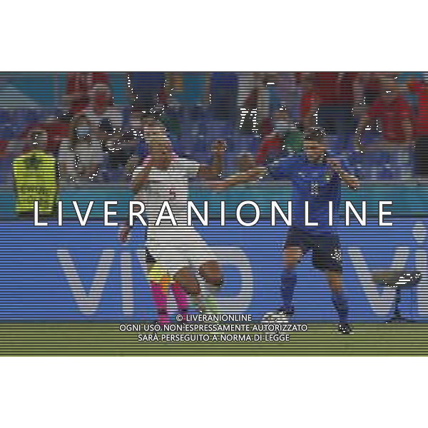 Campionato Europeo UEFA EURO 2020 gara del gruppo A ITALIA vs SVIZZERA del 16/06/2021 - nella foto: Berardi Domenico(Italia) Manuel Akanji (Switzerland) ©Claudio Zamagni/Agenzia Aldo Liverani s.a.s. during European UEFA Championship - UEFA Euro 2020 soccer match between Italy and Switzerland Olympic Stadium in Rome on June 16 2021 photo credit by Claudio Zamagni/Aldo Liverani Photo Agency/AGENZIA ALDO LIVERANI SAS