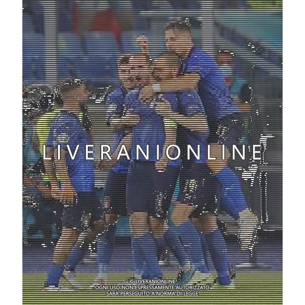 Campionato Europeo UEFA EURO 2020 gara del gruppo A ITALIA vs SVIZZERA del 16/06/2021 - nella foto: Insigne Lorenzo(Italia) Chiellini Giorgio(Italia)Bonucci Leonardo(Italia)Immobile Ciro(Italia)Di Lorenzo Giovanni(Italia) - esultanza abbraccio ©Claudio Zamagni/Agenzia Aldo Liverani s.a.s. Insigne Lorenzo(Italia) Chiellini Giorgio(Italia)Bonucci Leonardo(Italia)Immobile Ciro(Italia)Di Lorenzo Giovanni(Italia) during European UEFA Championship - UEFA Euro 2020 soccer match between Italy and Switzerland Olympic Stadium in Rome on June 16 2021 photo credit by Claudio Zamagni/Aldo Liverani Photo Agency/AGENZIA ALDO LIVERANI SAS