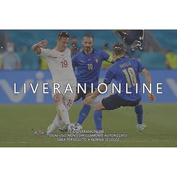 Campionato Europeo UEFA EURO 2020 gara del gruppo A ITALIA vs SVIZZERA del 16/06/2021 - nella foto: Mario Gavranovic (Switzerland)Bonucci Leonardo(Italia)Barella Nicolo’(Italia) ©Claudio Zamagni/Agenzia Aldo Liverani s.a.s. Mario Gavranovic (Switzerland)Bonucci Leonardo(Italia)Barella Nicolo’(Italia)during European UEFA Championship - UEFA Euro 2020 soccer match between Italy and Switzerland Olympic Stadium in Rome on June 16 2021 photo credit by Claudio Zamagni/Aldo Liverani Photo Agency/AGENZIA ALDO LIVERANI SAS