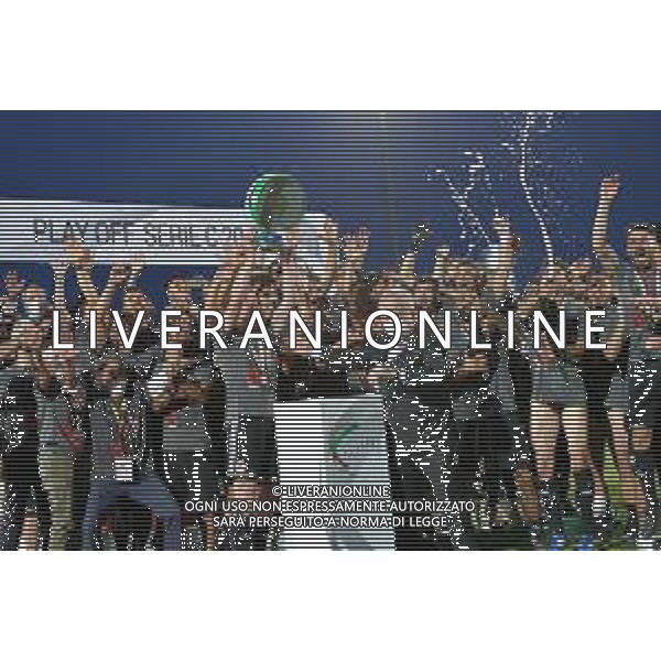 ©Alessandro Falzone/Agenzia Aldo Liverani Alessandria 17.06.2021 Stadio Giuseppe Moccagatta Alessandria vs Padova Finale Play Off Serie C Nella foto : Premiazione con trofeo ai calciatori dell\'Alessandria ©FALZONE /AGENZIA ALDO LIVERANI SAS