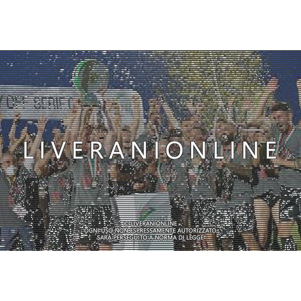 ©Alessandro Falzone/Agenzia Aldo Liverani Alessandria 17.06.2021 Stadio Giuseppe Moccagatta Alessandria vs Padova Finale Play Off Serie C Nella foto : Premiazione con trofeo ai calciatori dell\'Alessandria ©FALZONE /AGENZIA ALDO LIVERANI SAS