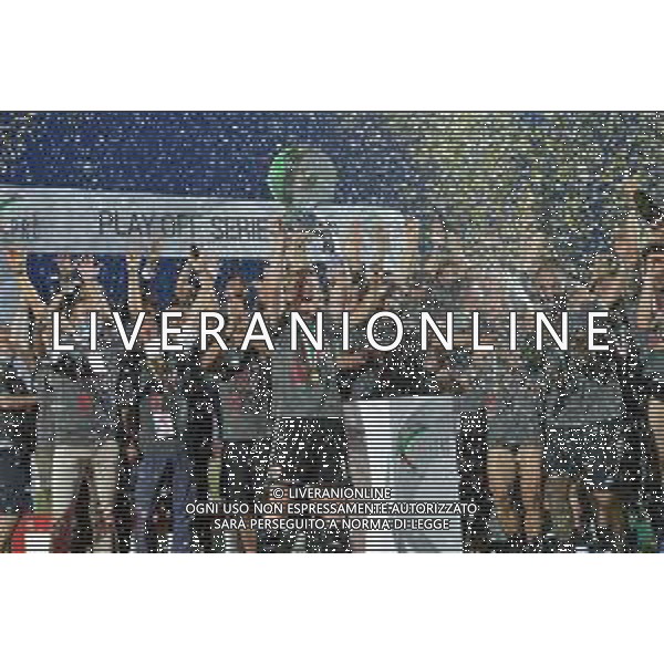 ©Alessandro Falzone/Agenzia Aldo Liverani Alessandria 17.06.2021 Stadio Giuseppe Moccagatta Alessandria vs Padova Finale Play Off Serie C Nella foto : Premiazione con trofeo ai calciatori dell\'Alessandria ©FALZONE /AGENZIA ALDO LIVERANI SAS