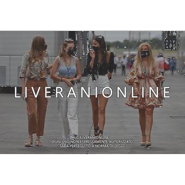 (L to R): Sara Pagliaroli, girlfriend of Lance Stroll (CDN) Aston Martin F1 Team and Elena Berri (ITA) girlfriend of Esteban Ocon (FRA) Alpine F1 Team 19.06.2021. Formula 1 World Championship, Rd 7, French Grand Prix, Paul Ricard, France, Qualifying Day. - www.xpbimages.com, EMail: requests@xpbimages.com © Copyright: Moy / XPB Images/AGENZIA ALDO LIVERANI SAS - ITALY ONLY EDITORIAL USE ONLY