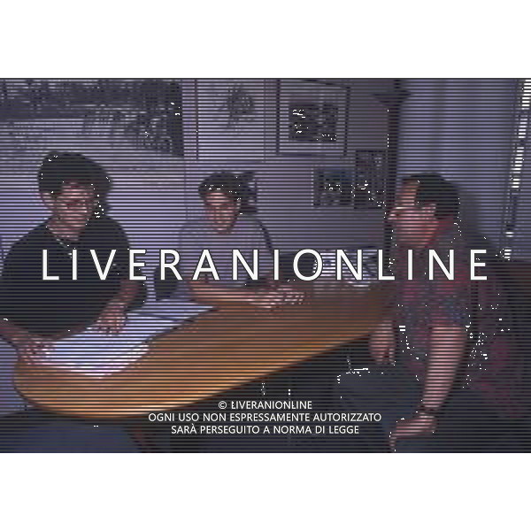 RETROSPETTIVA ELIO TRIFARI GIORNALISTA NELLA FOTO ELIO TRIFARI GIORNALISTA DELLA GAZZETTA DELLO SPORT NELL\'ANNO 1993 IN REDAZIONE AG ALDO LIVERANI SAS