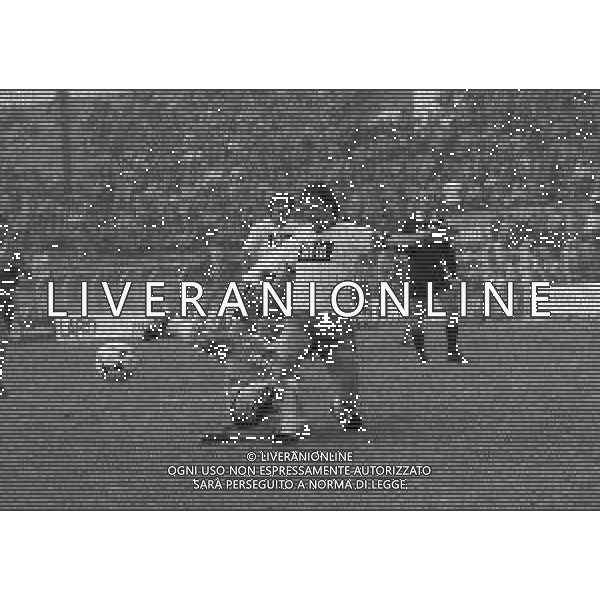06-11-1983 COMO CAMPIONATO DI CALCIO SERIE B COMO-ATALANTA 0-0 NELLA FOTO AZIONE DI GIOCO AG ALDO LIVERANISAS