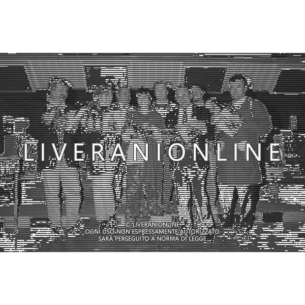 IL GIORNALISTA ELIO TRIFARI DIRETTORE DEL MAGAZINE DELLA GAZZETTA DELLO SPORT NELLA REDAZIONE DI VIA RIZZOLI A MILANO NEL 1995 ©Archivio Giovanni LiveraniAGENZIA ALDO LIVERANI SAS