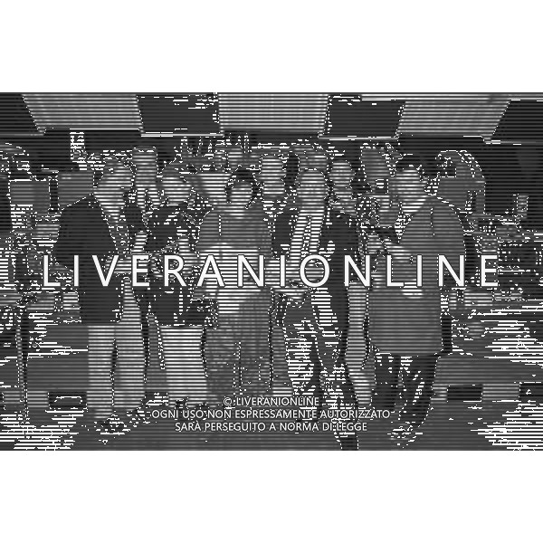 IL GIORNALISTA ELIO TRIFARI DIRETTORE DEL MAGAZINE DELLA GAZZETTA DELLO SPORT NELLA REDAZIONE DI VIA RIZZOLI A MILANO NEL 1995 ©Archivio Giovanni LiveraniAGENZIA ALDO LIVERANI SAS