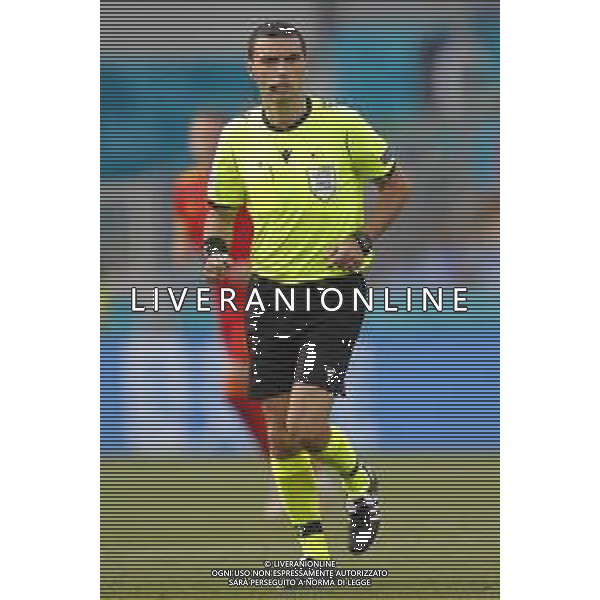Campionato Europeo UEFA EURO 2020 gara del gruppo A ITALIA vs GALLES del 20/06/2021 - nella foto: Arbitro Ovidiu Hategan ©Claudio Zamagni/Agenzia Aldo Liverani s.a.s. referee Ovidiu Hategan during European UEFA Championship - UEFA Euro 2020 soccer match between Italy and Wales at Olympic Stadium in Rome on June 20 2021 photo credit by Claudio Zamagni/Aldo Liverani Photo Agency