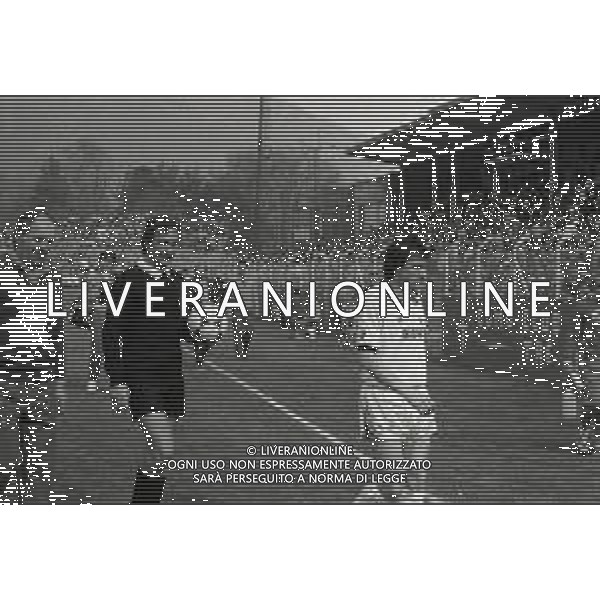 04-04-1982 COMO CAMPIONATO DI CALCIO SERIE A COMO INTER 0-0 NELLA FOTO ARBITRO PIERO PATRUSSI E GIAMPIERO MARINI AG ALDO LIVERANI SAS