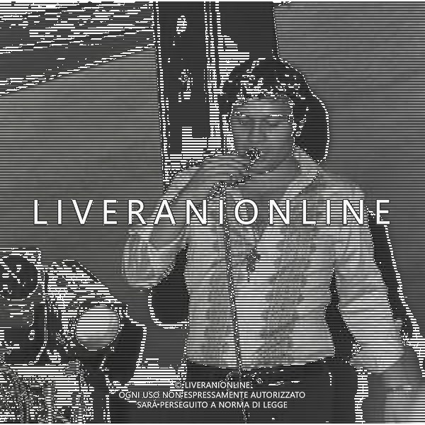 RETROSPETTIVA FRED BONGUSTO CANTANTE NELLA FOTO FRED BONGUSTO NELL\'ANNO 1969 ALLA BUSSOLA DI VIAREGGIO AG ALDO LIVERANI SAS