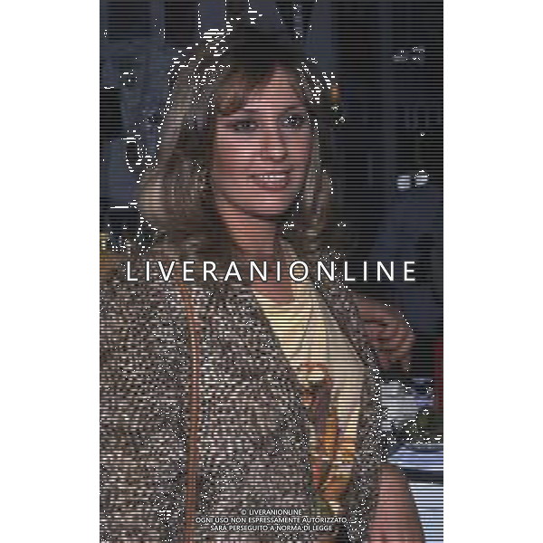 RETROSPETTIVA ANNA MARIA RIZZOLI ATTRICE MODELLA  NELLA FOTO ANNA MARIA RIZZOLI NELL\'ANNO 1982 A MILANO TERRAZZA MARTINI AG ALDO LIVERANI SAS 