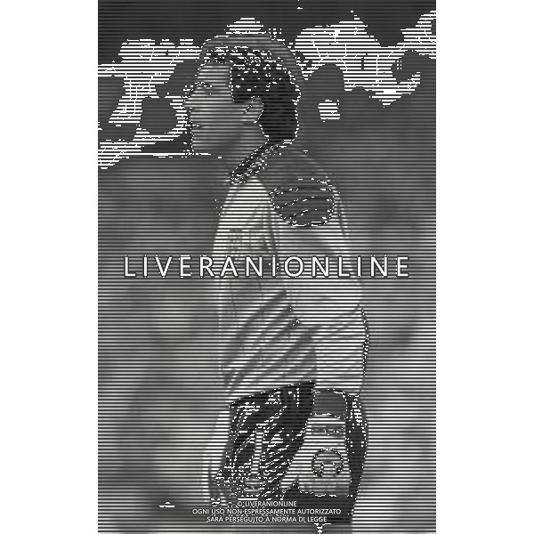 RETROSPETTIVA PETER SHILTON CALCIATORE NELLA FOTO PETER SHILTON CON LA MAGLIA DELL\' INGHILTERRA AGLI EUROPEI DEL 1988 AG ALDO LIVERANI SAS