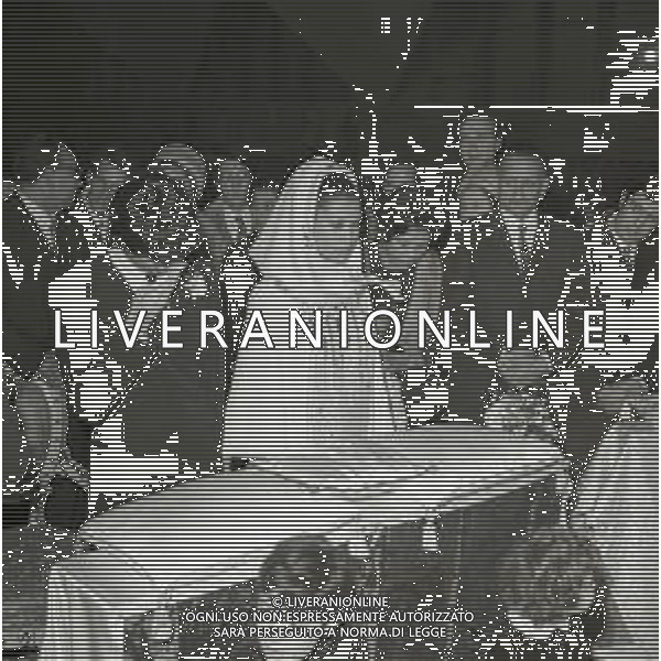 RETROSPETTIVA DON BACKY PSEUDONIMO ALDO CAPONI CANTANTE  NELLA FOTO DON BACKY PSEUDONIMO ALDO CAPONI MATRIMONIO CON LA MOGLIE LILIANA PETRALIA A ROMA NELL\'ANNO 1969 AG ALDO LIVERANI SAS 