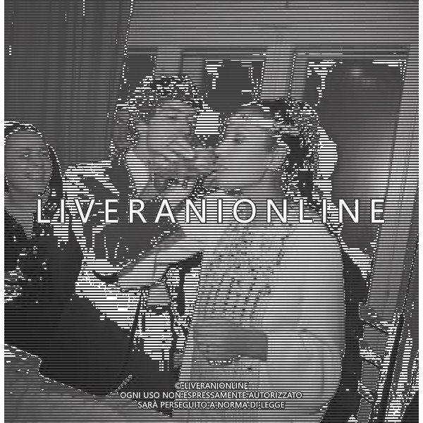 RETROSPETTIVA DON BACKY PSEUDONIMO ALDO CAPONI CANTANTE  NELLA FOTO DON BACKY PSEUDONIMO ALDO CAPONI MATRIMONIO CON LA MOGLIE LILIANA PETRALIA A ROMA NELL\'ANNO 1969 AG ALDO LIVERANI SAS 