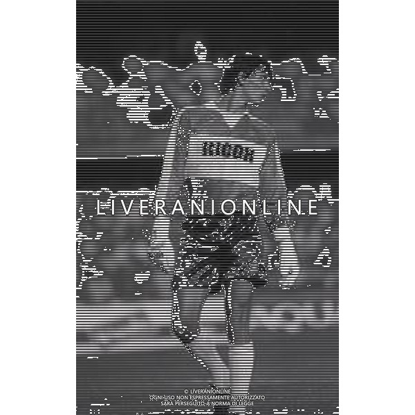 RETROSPETTIVA GIOVANNI CERVONE CALCIATORE NELLA FOTO GIOVANNI CERVONE CON LA MAGLIA DEL VERONA CALCIO NELL\'ANNO 1988-1989 AG ALDO LIVERANI SAS