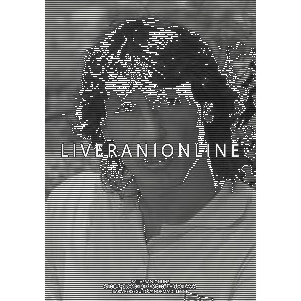 RETROSPETTIVA GIOVANNI CERVONE CALCIATORE NELLA FOTO GIOVANNI CERVONE CON LA MAGLIA DELLA ROMA CALCIO NELL\'ANNO 1989-1990 AG ALDO LIVERANI SAS 